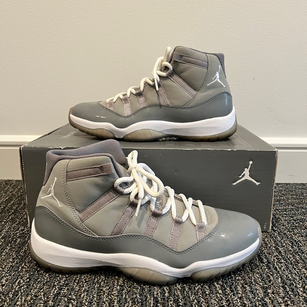 Air Jordan 11 Retro Grey/White (2010)